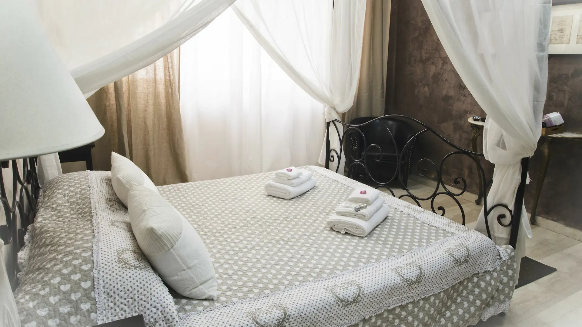 Vatican Rooms Accommodation Rome Guest house