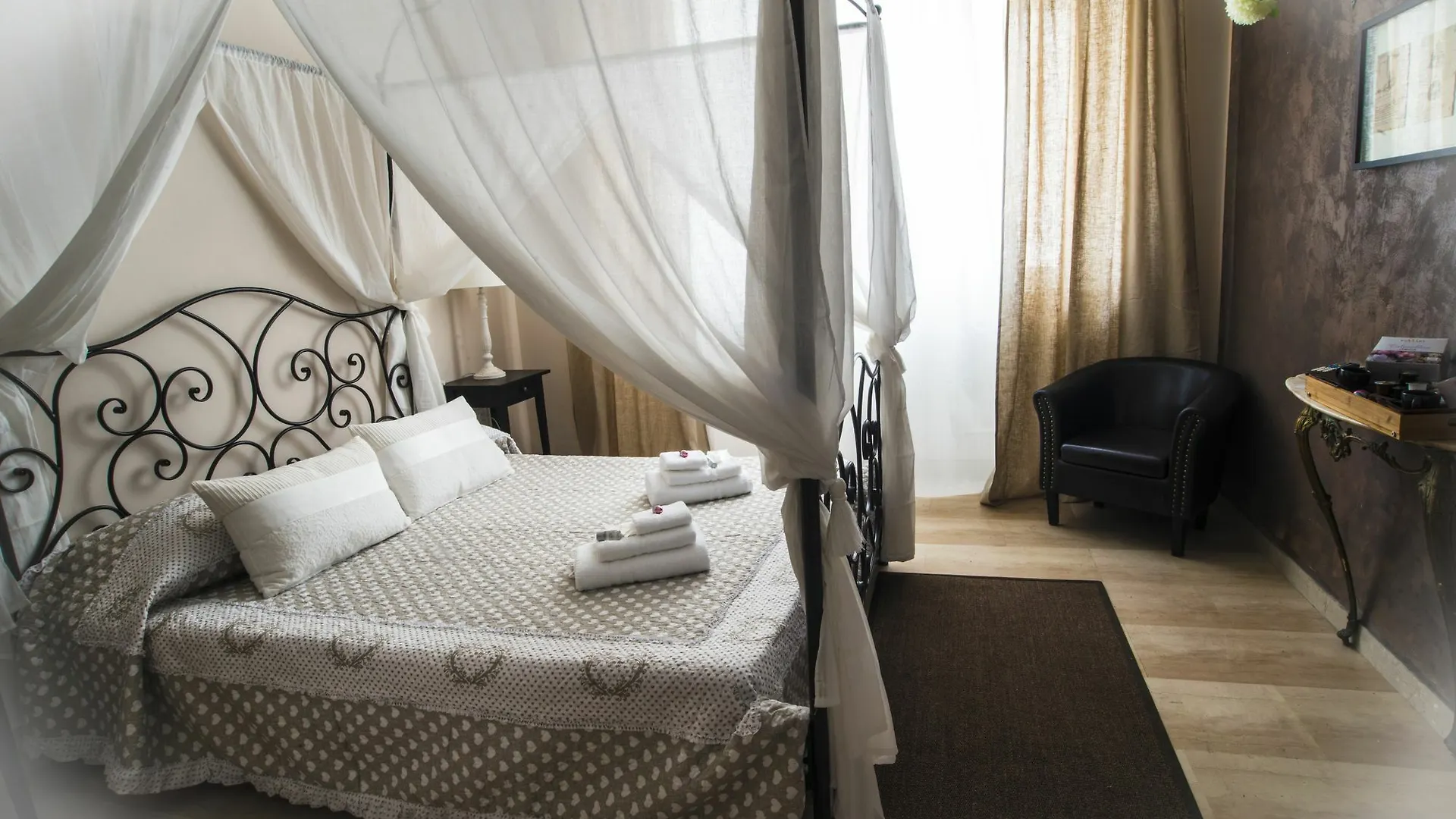 Vatican Rooms Accommodation location